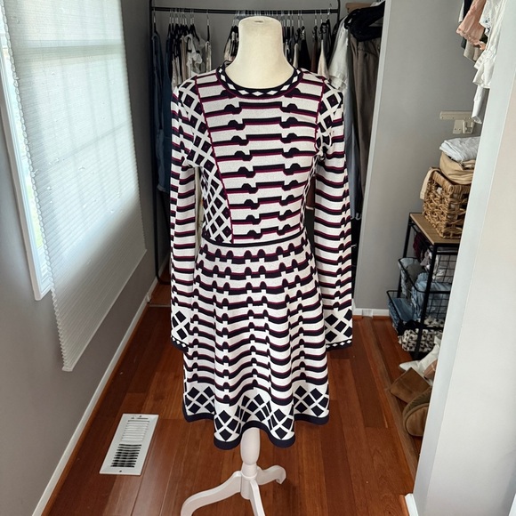 Eliza J Black and White Geometric Mini Dress - Picture 4 of 10